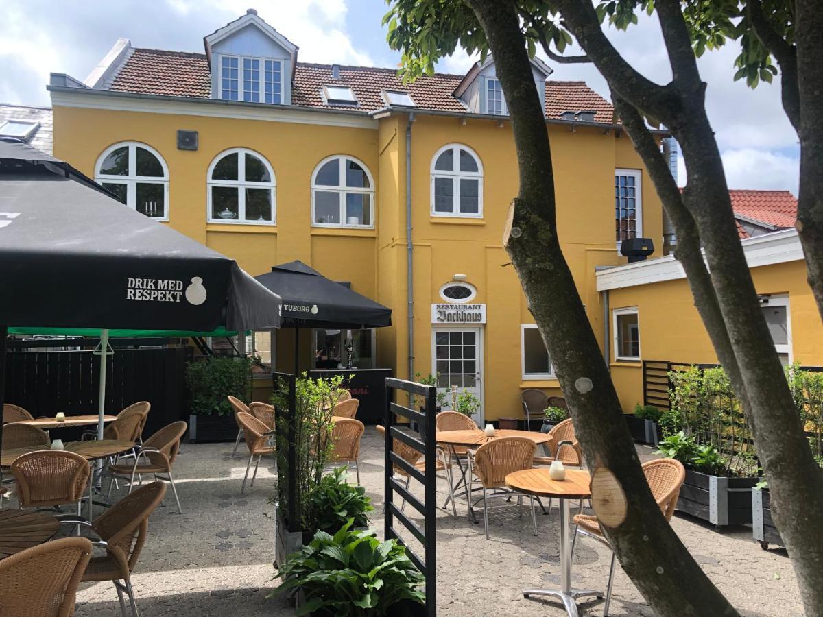 Restaurant Backhaus Hotel รีเบอ ภายนอก รูปภาพ